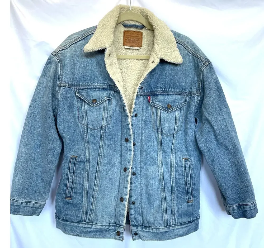 Mens Levis Type III Sherpa Lined Trucker Denim Jacket, Medium Blue Wash, XS